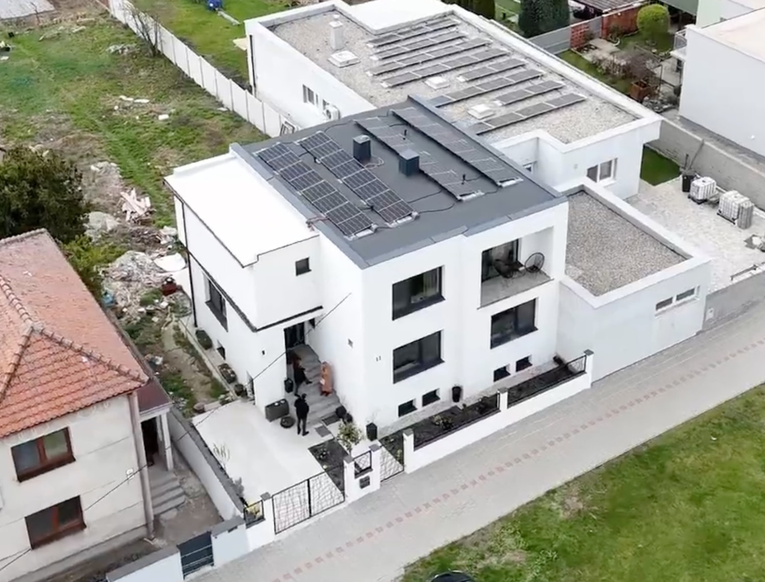 Neviditeľné kúrenie a 60 % úspora energie: klasická „kocka“ dostala nový život!